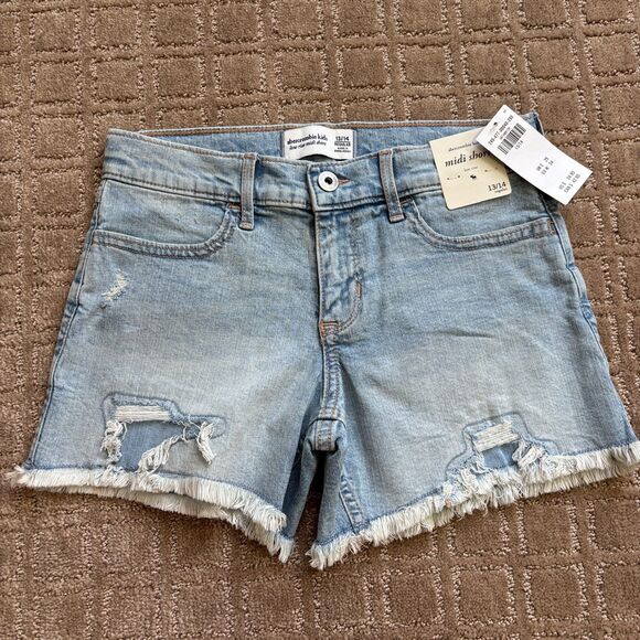 Abercrombie Kids Low Rise Midi Short Girls 13/14 Light Wash Distressed Cut Off - Picture 1 of 6